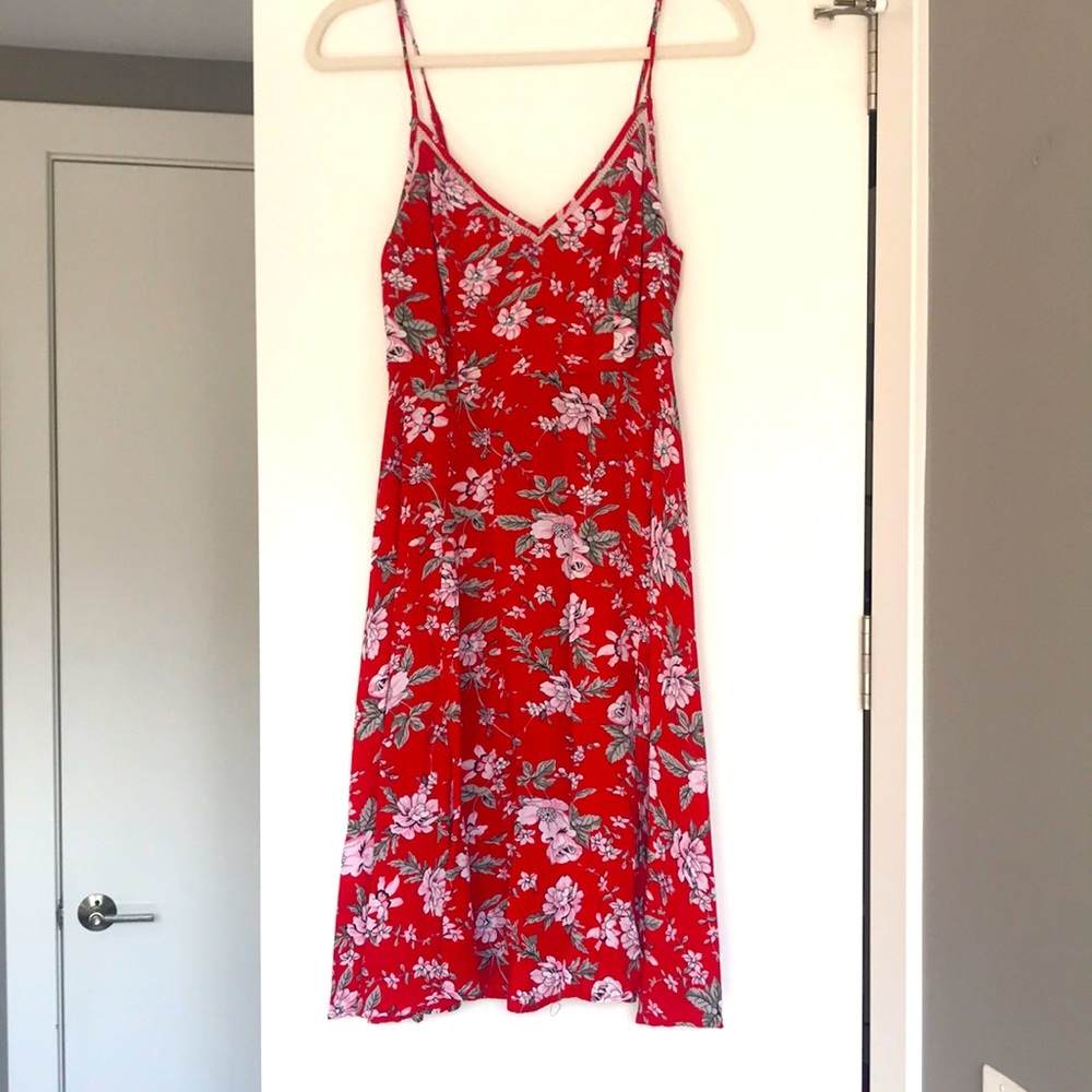 Red floral print lulu’s dress size medium